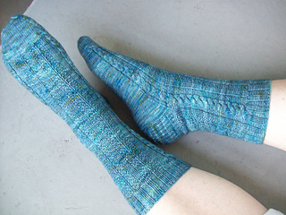 Shawl_and_socks_2137_small2