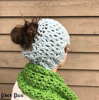 Chunky_messy_bun_hat_1_small2