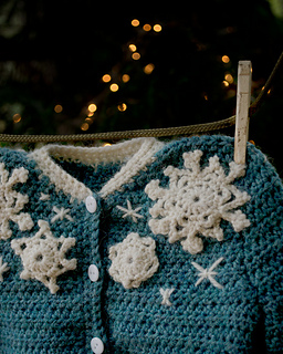 16-snowflake-baby-sweater-crochet07_small2