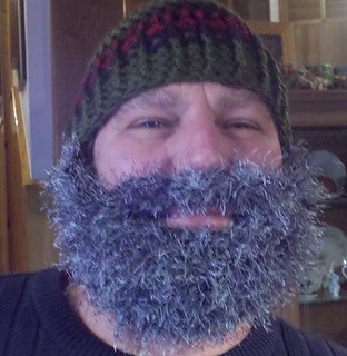Bearded_beanie_fuzzy_small_small2