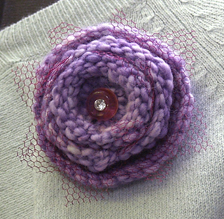 Flowerbrooch-front_small2