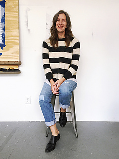 Striped_pebble_raglan_fo_seated_small2