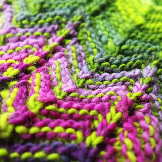 Oro_viatrix_closeup_small2