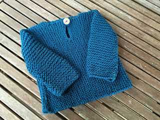 Folded_arms_small2