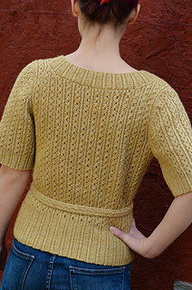 All_in_a_row_detail_back_small2