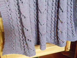 Betsi_blanket_3_medium2_small2