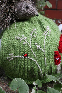 Hedgehogteacosy_011_small2