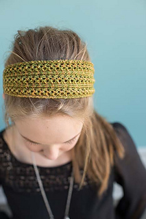 Knitscene-03-12-14-urban-legands-0147_small2