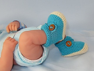 Baby_2_colour_cross_strap_booties06_small2