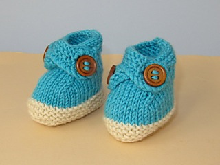 Baby_2_colour_cross_strap_booties11_small2