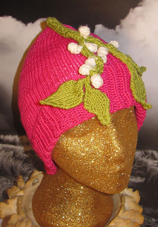 Mistletoe_beanie2_small2