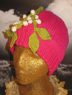Mistletoe_beanie3_small2