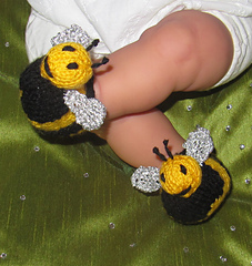 Baby_buzzy_bee_boots_knitting_pattern_by_madmonkeyknits1_small