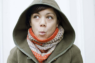 Cowl_malia_01_small2