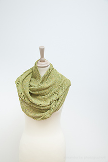 Greenshawl_maliamather-5793_small2