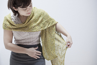 Greenshawl_maliamather-5082_small2