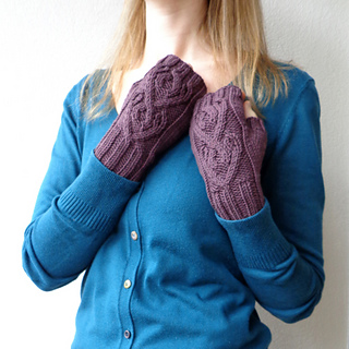 Red_heart_mitts_07