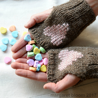 Heartmittsxo_small2