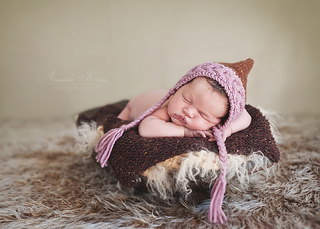 Pipermidwinterhood_small2