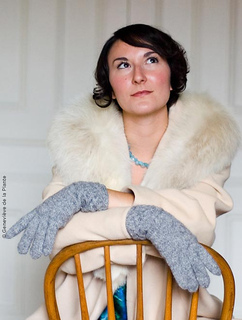 Cabledcuffgloves_a_500_small2