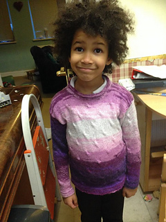 Maisy_in_her_seadrift_sweater_small2