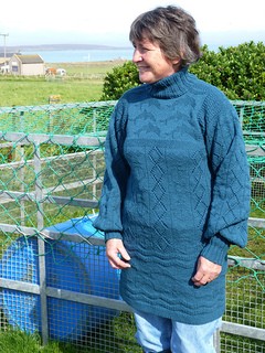 Dolphin_tunic_by_elizabeth_lovick_05_small2