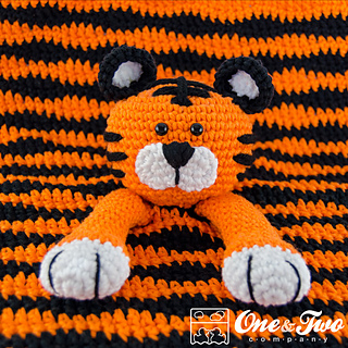 Tiger_security_blanket_04_small2