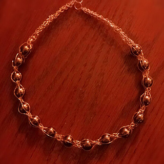 Loveknotnecklace_small2