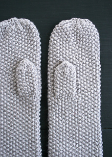 Seed-stitch-mittens-600-6_small2