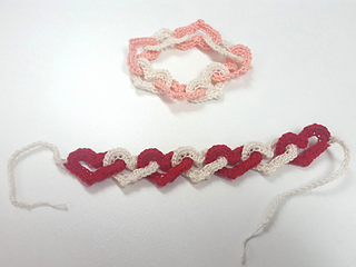 Ravelry Linked Hearts Bracelet Pattern By Raine Edrosa