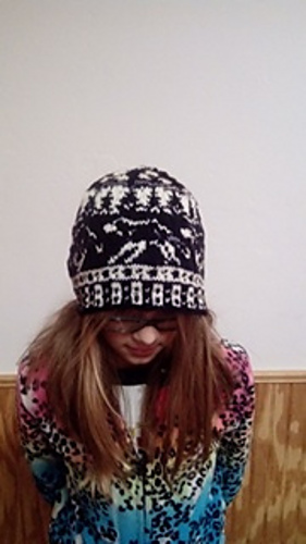 Graceshat2_medium