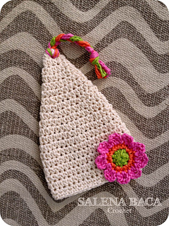 Elf_hat_with_braid_small2