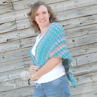 Breaking_waves_shawl_by_schere_s_crafty_crochet_-_photo_by_string_with_style__3__small2