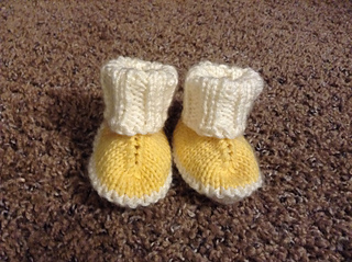 Ravelry: Baby Hug Boots pattern by marianna mel