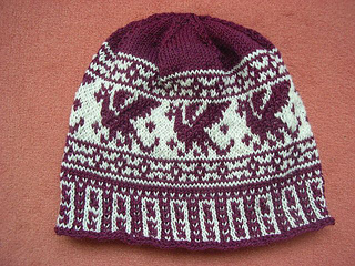Red_dragon_beanie3_small2