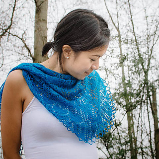 Alexandra_shawl-1_small2