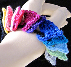 Lotus_color_poptabs__bracelet_small