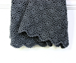 Scalloped_rev_sc_skirt_hem_small2